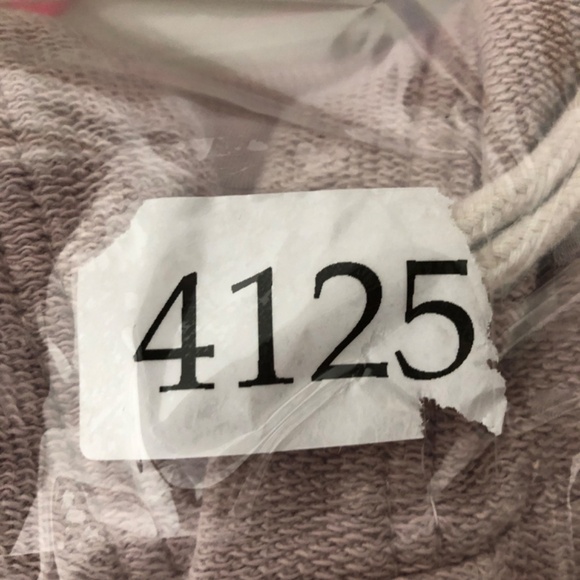 American Eagle Mens Hoodie Size Medium Pink Fade Sweatshirt Pockets Thick Knit - Picture 13 of 14